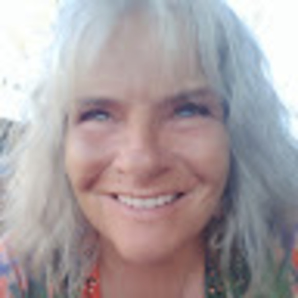 Meet your Posher, Michelle - Picture 1 of 1